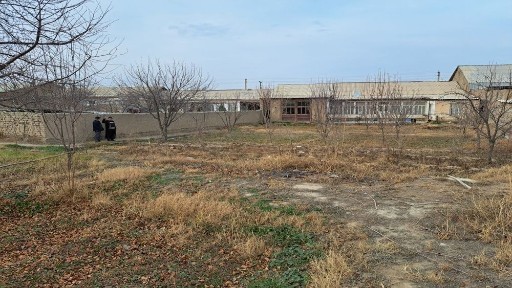 Hovli sotiladi hovli sotiladi