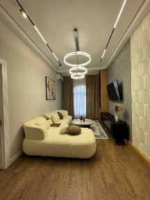 Срочно сдаю 2х ком кв-ру 8/9 Шота Руставели Ж/К Royal house А1