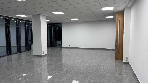 [КМ] офис в бизнес центре 106 м2