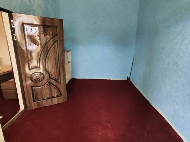 Boz suvda hovli sotiladi