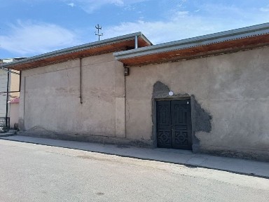 Uchastka sotiladi