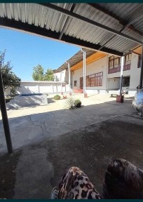 Uchastka sotiladi