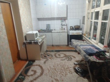 Сдается комната Юнусабад Бадамзар метро для 4 человек мужчин