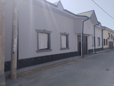 Uy sotiladi srochna