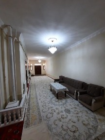 Ховли жой сотилади