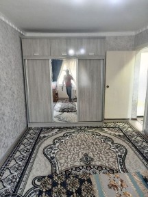 Шахар марказида жойлашган 1 хонали квартира ижарага берилади