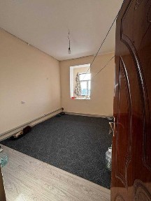 Продаётся 2х квартира на 5 этаж орр 61 автобаза
