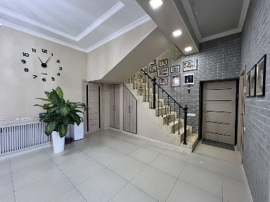 Продается дом 240м2, 6соток