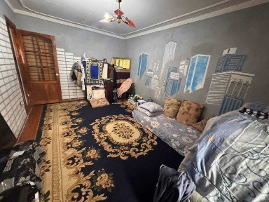 СРОЧНО ! Продается квартира в Яшнабаде 3/1/4 ( 63 кв/м) метро Дустлик