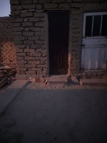 Фарходда ховли сотилади