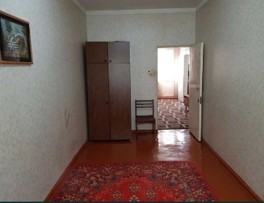 Продается квартира в Яшнабадском районе 2в3х комнат 4-этаж 55м2