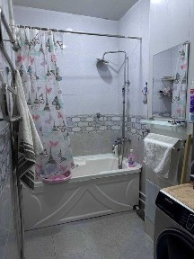 Продается 3-х комнатная квартира на Рисовом Базаре