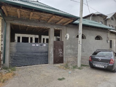 Yangihayot Chortoq MFY da hovli sotiladi, 7 xonali, 200 m², 5 sotix