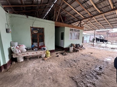 Srochna Namuna mahalla 1chi ges 28 uy hovli sotiladi suroshniy