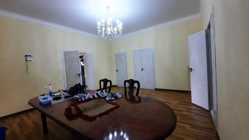 Талабалар учун барча шароитлари билан ижарага уй.
