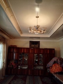 Барча кулайликларга эга ховли сотилади. Газ свет водопровод ВФ мавжуд.
