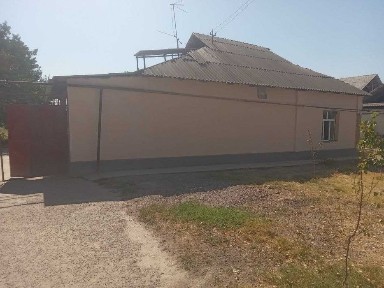 Uy sotiladi Hovli