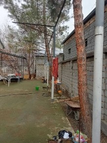 Продается дом с участком 8 сот. в 15 мин. от Ташкента (бывш Политодел)