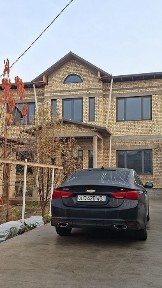 Srochna sotiladi hovli uy