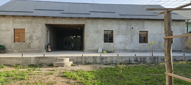 Уй сотилади 5 микрорайон кирпичка утрор