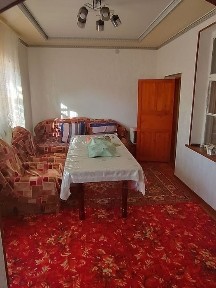Toshkent viloyati Yangiyol shaxri Bahor mahallasida hovli uy sotiladi.