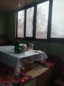 Uy eski qurilgan 4 etajlik
