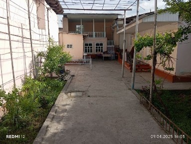Uy sotiladi bektemir