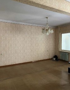 Продаётся на Карасу-1 4ком