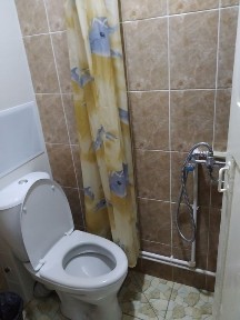 Без маклера. Сдается однокомнатная квартира возле пед. института.