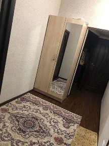 Maksim gorkiy Buyuk ipak yoʻli metroda Oʻqiydigan ishlaydigan odobli