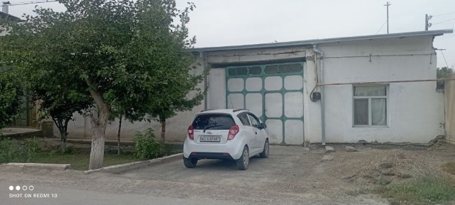 Гала осиё Шахар марказида 4-сотихли участка сотилади