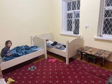 4 xonali xovli sotiladi