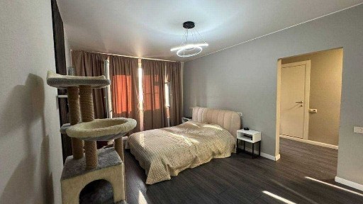 Срочно сдам шикарную 1 ком кв-ру 7/9 на мирабаде Ор-р Айбек метро А1