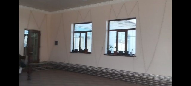 Ҳовли сотилади трассани устида бизнес учун қулай жой
