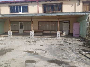 Dom kattaqurgon shahrida