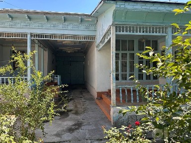 Подается Дом 5 соток 8 комнот все условия. Гор конализ.