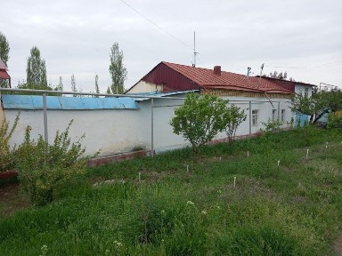 Ховли сотилади 10 соток катта йол юзида. Кибрай тумани аргин