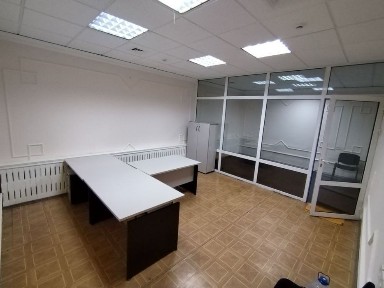 Аренда под офис 45кв. м 2 комната метро Айбек! 810у. е