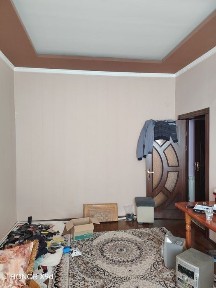 Срочно продаëтся 2х. комнатная на 3этаже.