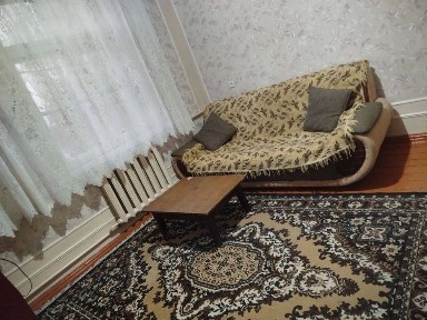 Продаётся 2 ком 9 мкр ЧИНАРА ПАРК