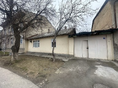 Участка сотилади 4.23 сотихли Учтепа Шарк Гули Махалласи