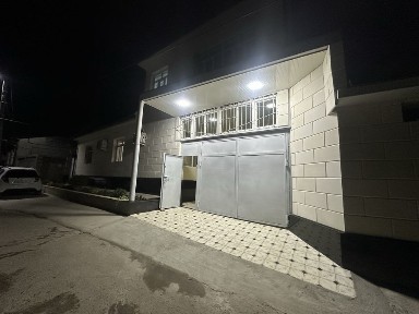 Uchaska sotiladi Nazarbek Shoim ko'prikda zo'r narxda!