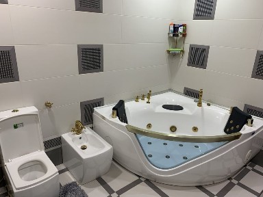 Cдается квартира в центре ташкента !