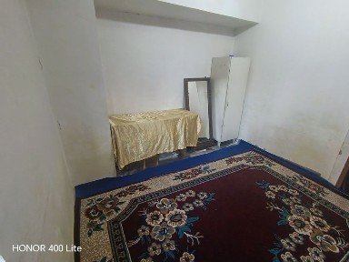 Qizlarga Kvartira bor