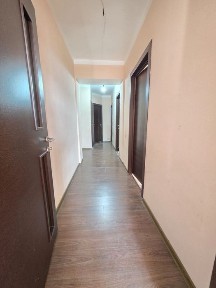 Sergeli 7a 3 xona 2 etaj 7 etajkada 58 kv ipoteka boladi