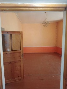 Ховли сотилади газ свет сув бор