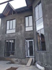 Uchastka sotiladi