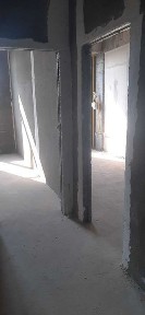 2 xonali balkoni bilan 63.6 kv.m.li karobka uy sotiladi