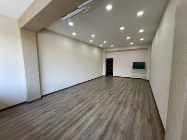 Аренда под Офис 40м2 улица Шота Руставели, мост Узгариш, 300 y.e!