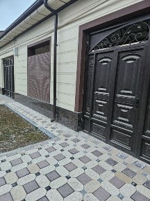 Uchastka sotiladi